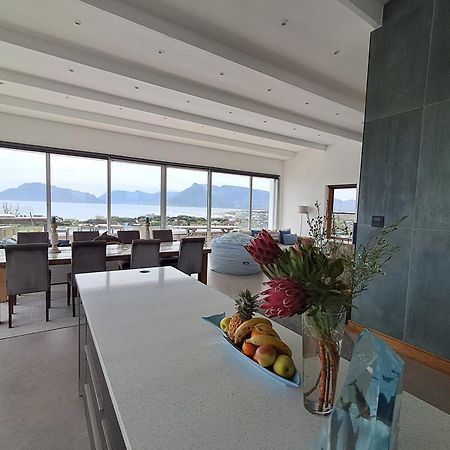 Mountain & Sea Apartments Kommetjie Exterior photo