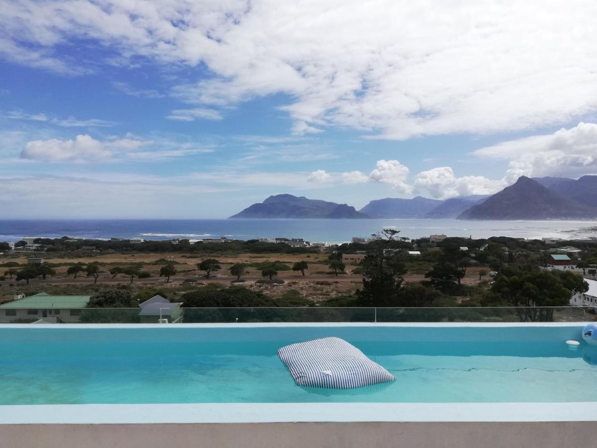 Mountain & Sea Apartments Kommetjie Exterior photo